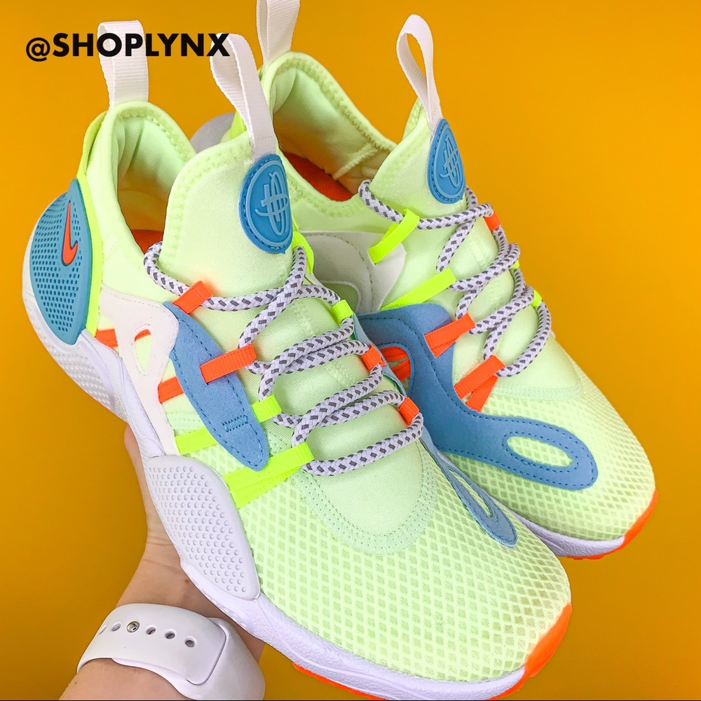 Nike Huarache Rare Special Edition Sneaker - Picture 5 of 8